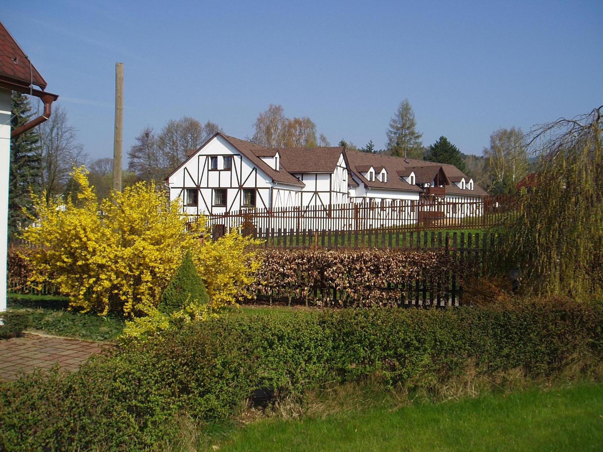 Heřmanice 切斯卡豪斯博大餐厅旅馆酒店 外观 照片